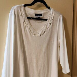Karen Scott women cotton white Tee like new xlg